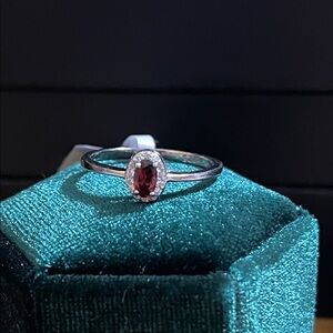 Elegant Cute Dainty Ring  natural Red Garnet Gemstone in 925 Silver Size 7